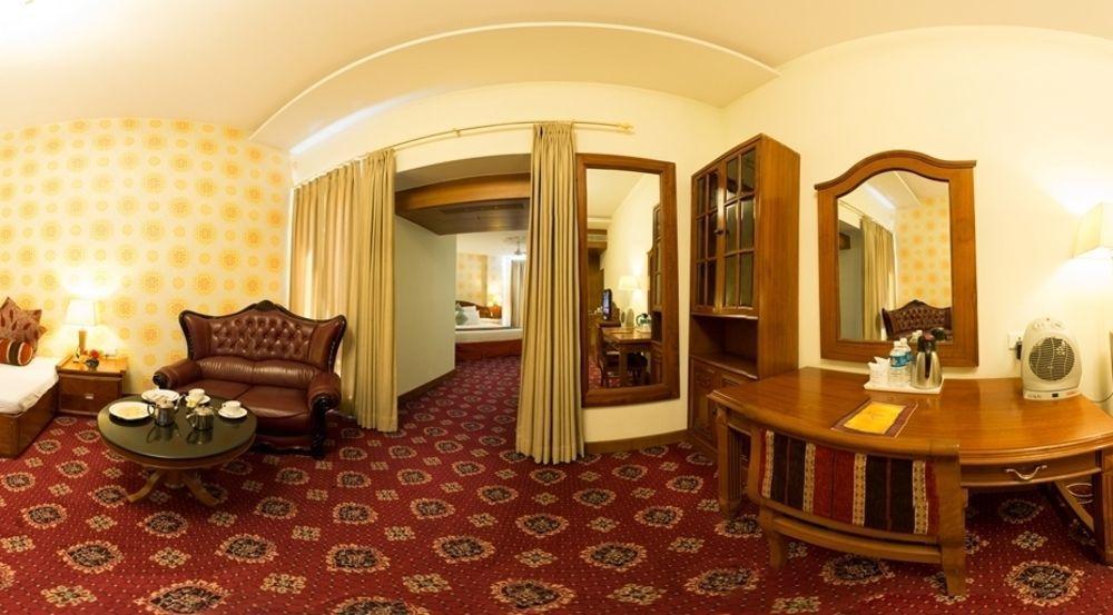 Hotel Jaipur Palace Екстер'єр фото