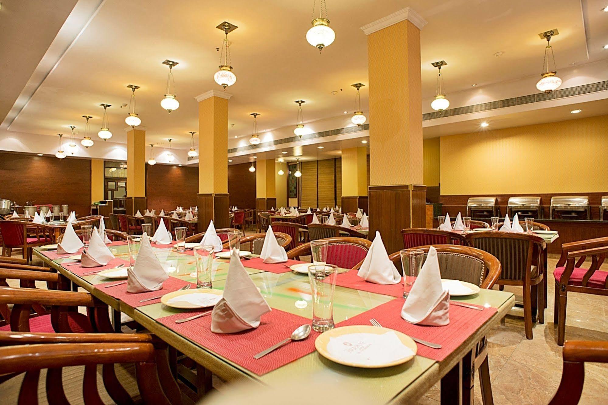 Hotel Jaipur Palace Екстер'єр фото